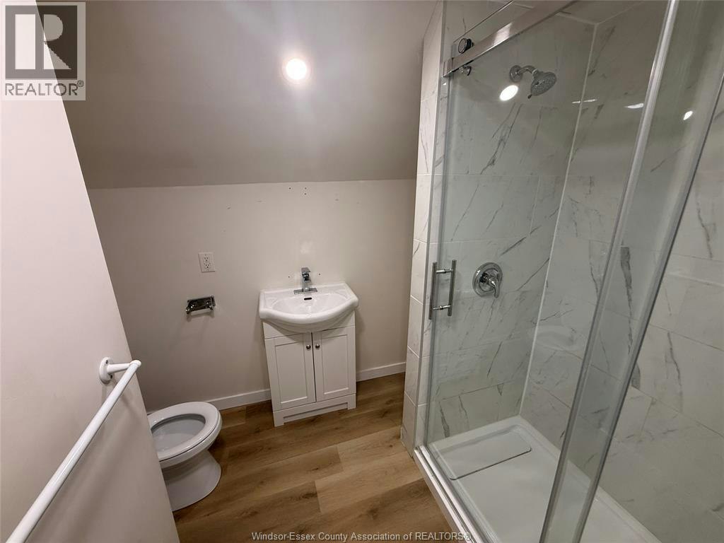 UPPER-699 Charlotte Street, Windsor, ON, N8X 3A6 - 12