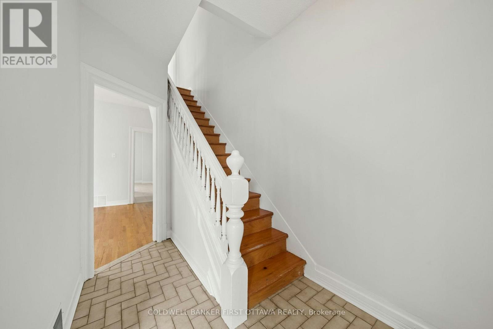 176 Rochester Street, Ottawa, ON, K1R 7M6 - 6