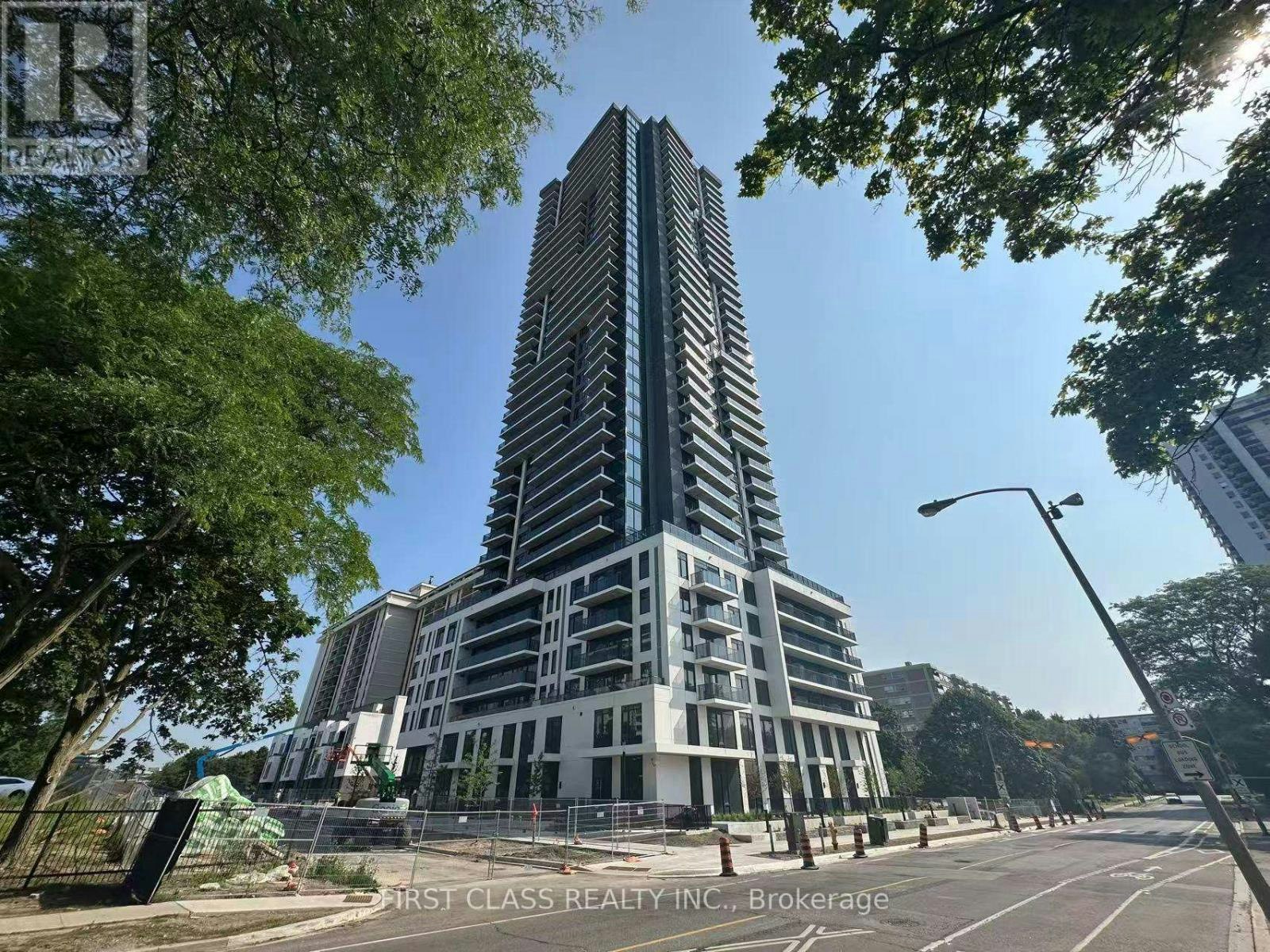 703-15 David Salomon Drive, Toronto, ON, M3C 1E7