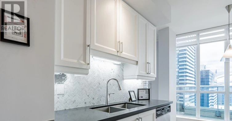 PH36-250 Wellington Street W, Toronto, ON, M5V 3P6 - 6