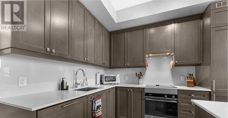 810-9075 Jane Street, Vaughan, ON, L4K 0L7 - 13