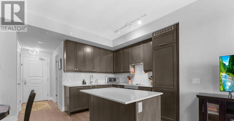810-9075 Jane Street, Vaughan, ON, L4K 0L7 - 10