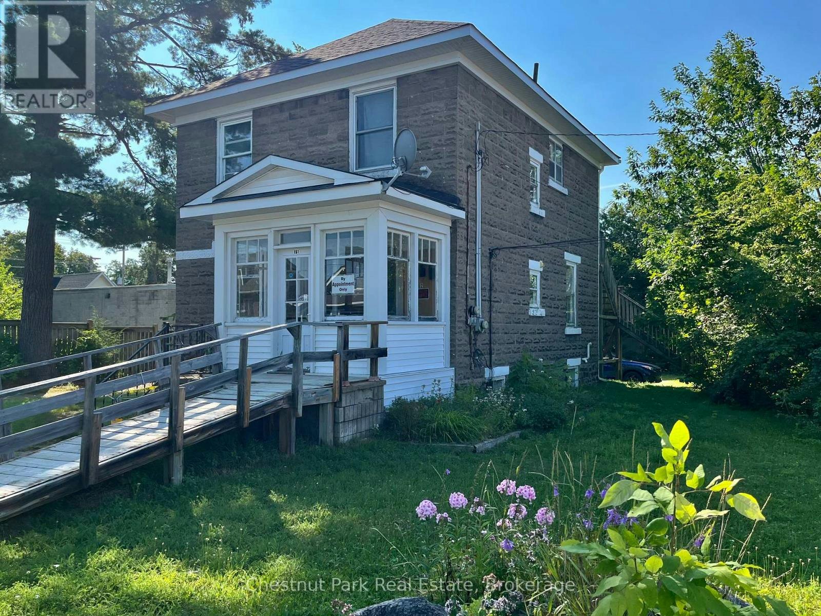 151 Royal Street, Gravenhurst, ON, P1P 1H5