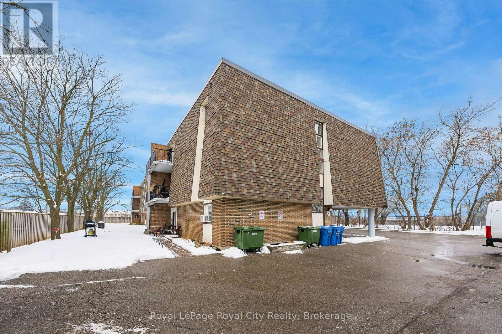 102-234 Willow Road, Guelph, ON, N1H 7C6 - 2