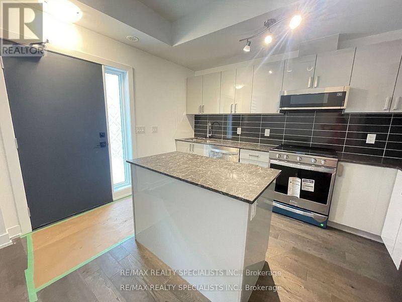 157-1095 Douglas Mccurdy Comm, Mississauga, ON, L5G 1H9 - 2