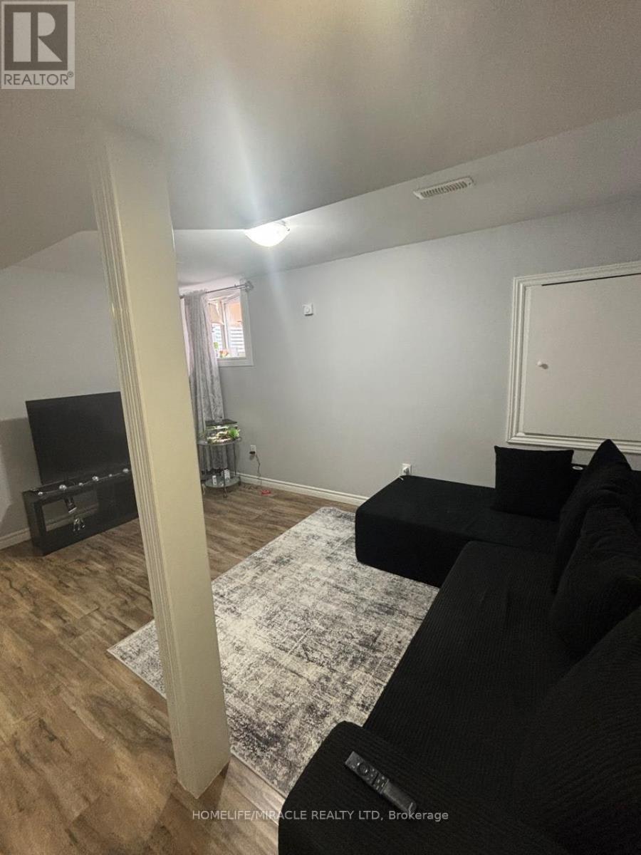 16 Truro Circle, Brampton, ON, L7A 4E4 - 4