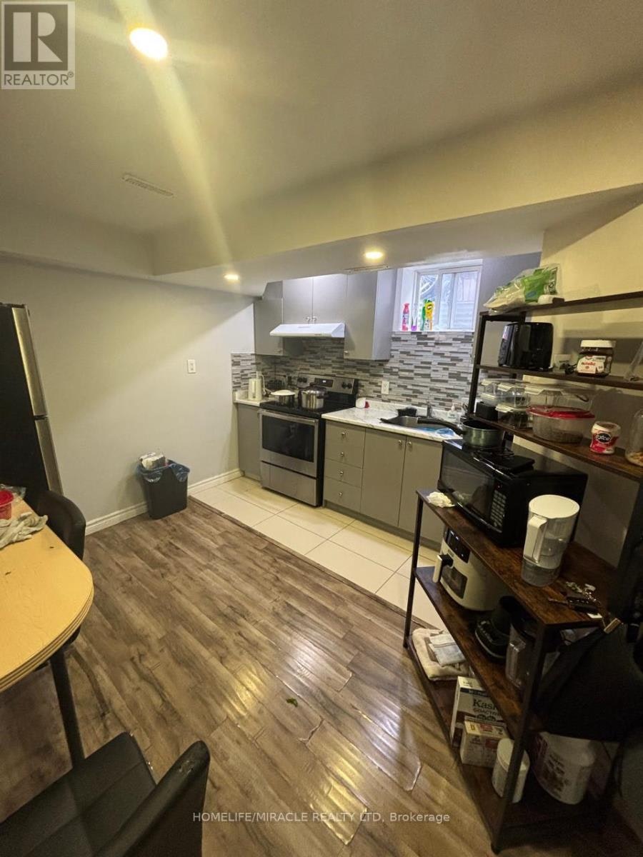 16 Truro Circle, Brampton, ON, L7A 4E4 - 6