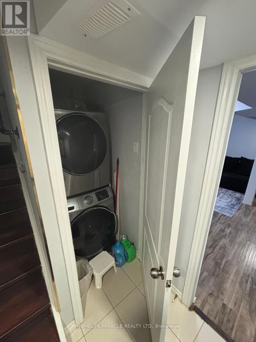 16 Truro Circle, Brampton, ON, L7A 4E4 - 9