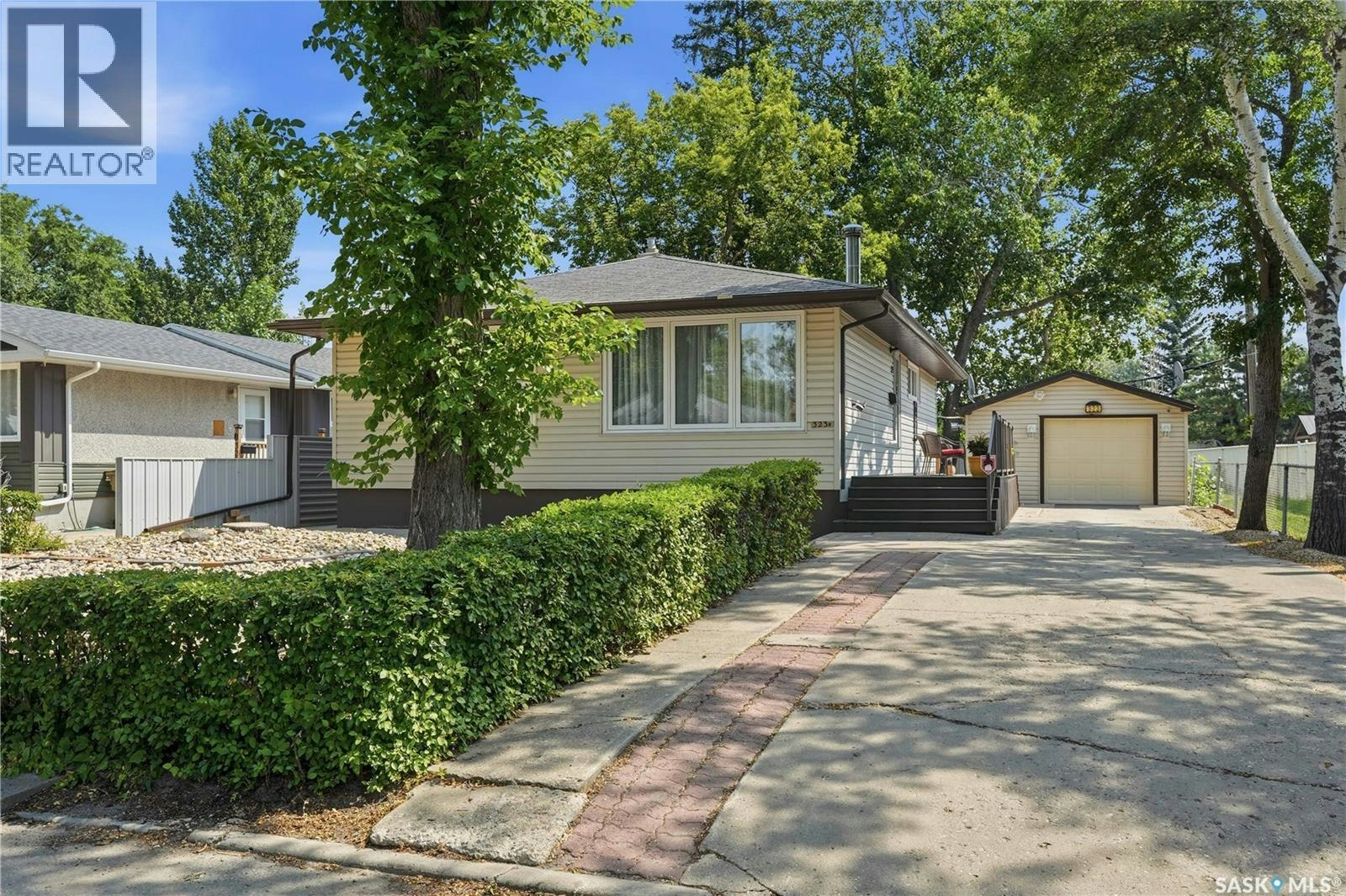 323 Toronto Street N, Regina, SK, S4R 2T7