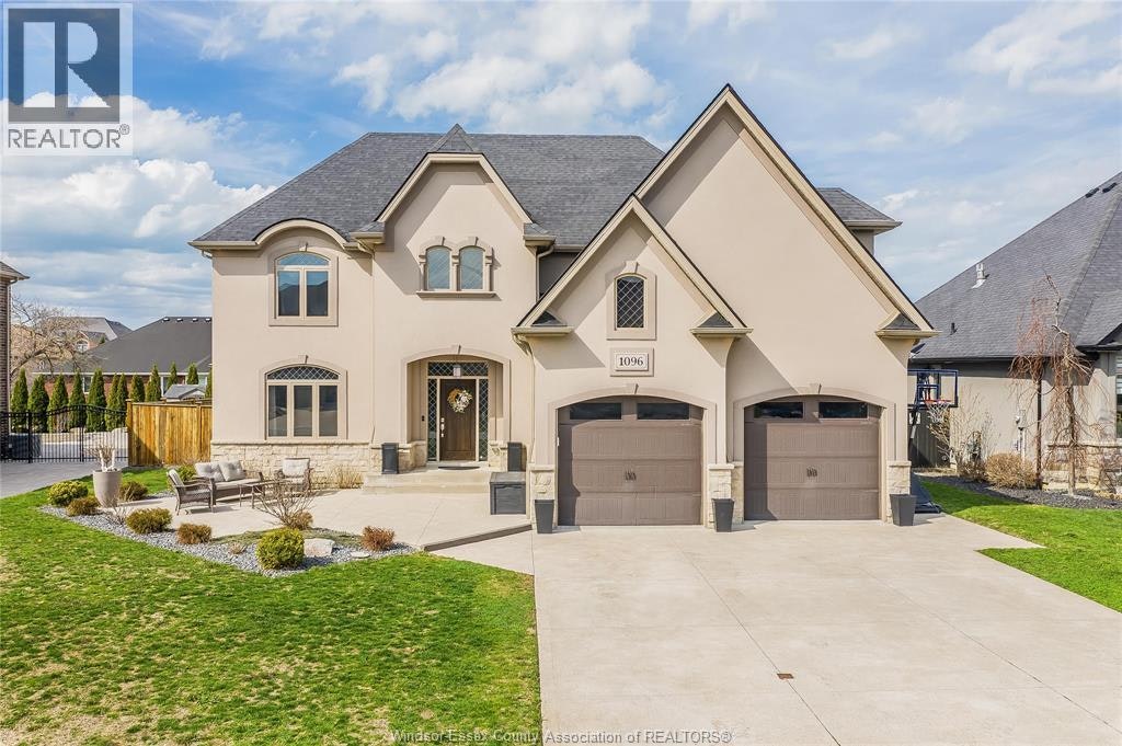 1096 Charlotte Crescent, Lakeshore, ON, N8L 0X8