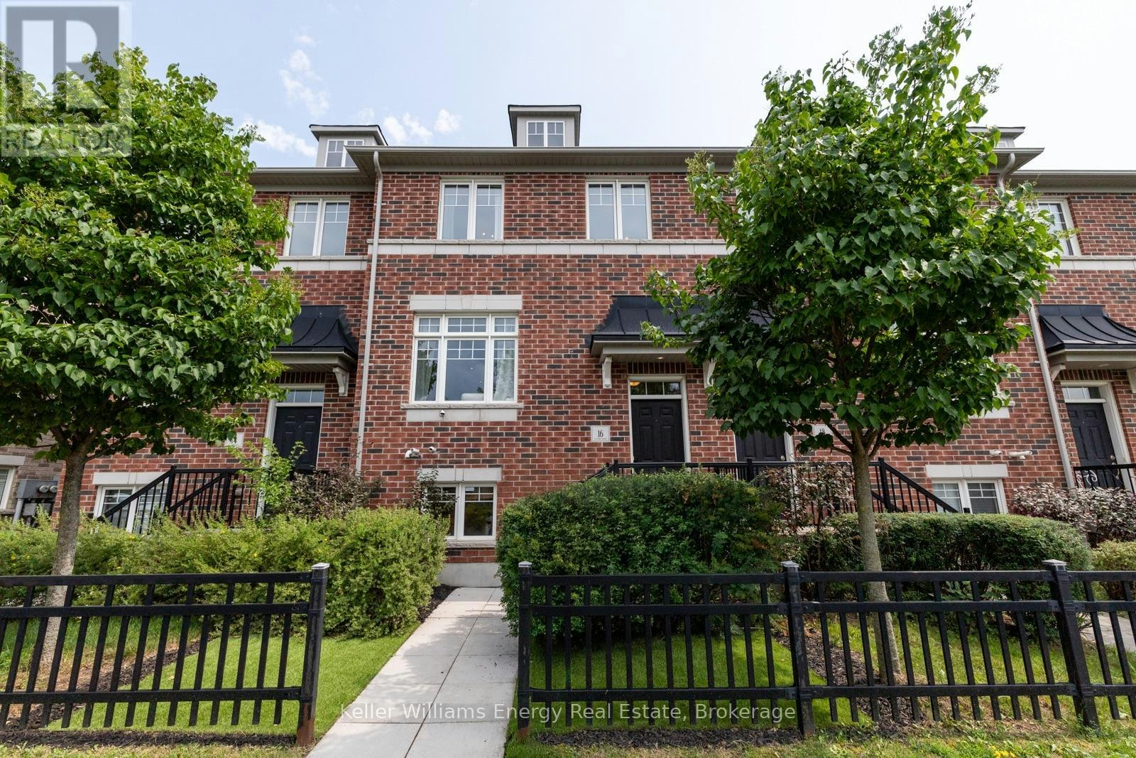 16 Streathern Way, Clarington, ON, L1C 0S4