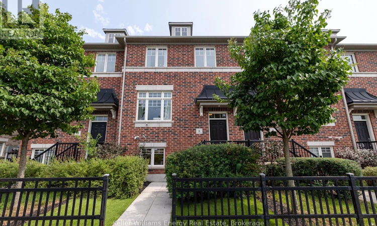 16 Streathern Way