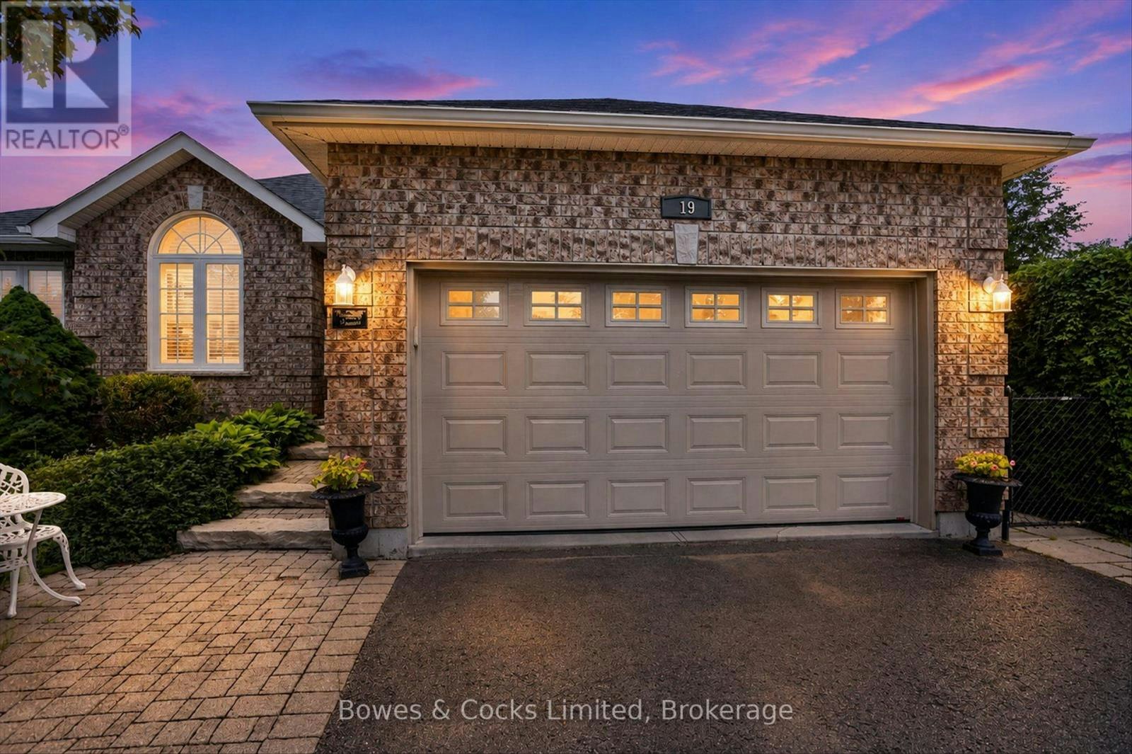 19 Lori Boulevard, Kawartha Lakes, ON, K9V 6B6