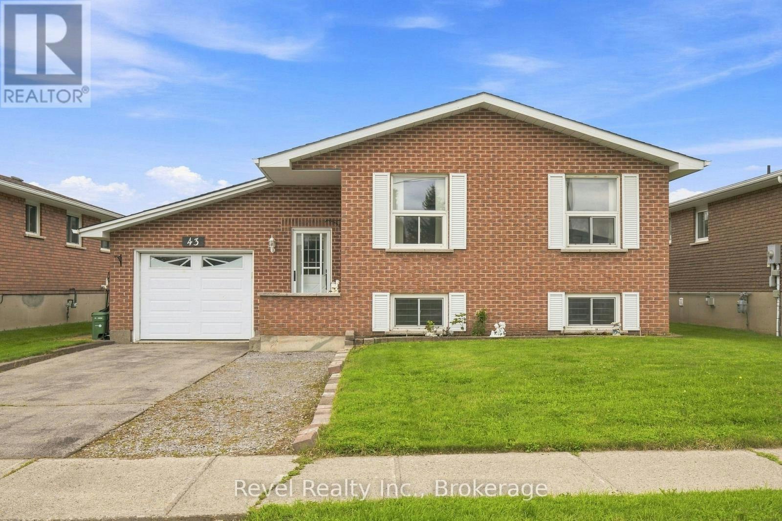 43 Wilson Avenue, Kawartha Lakes, ON, K9V 5S3