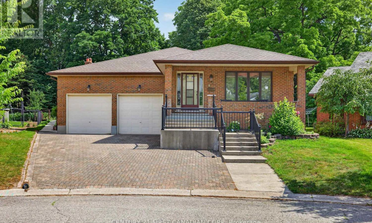 27 Stirrup Court