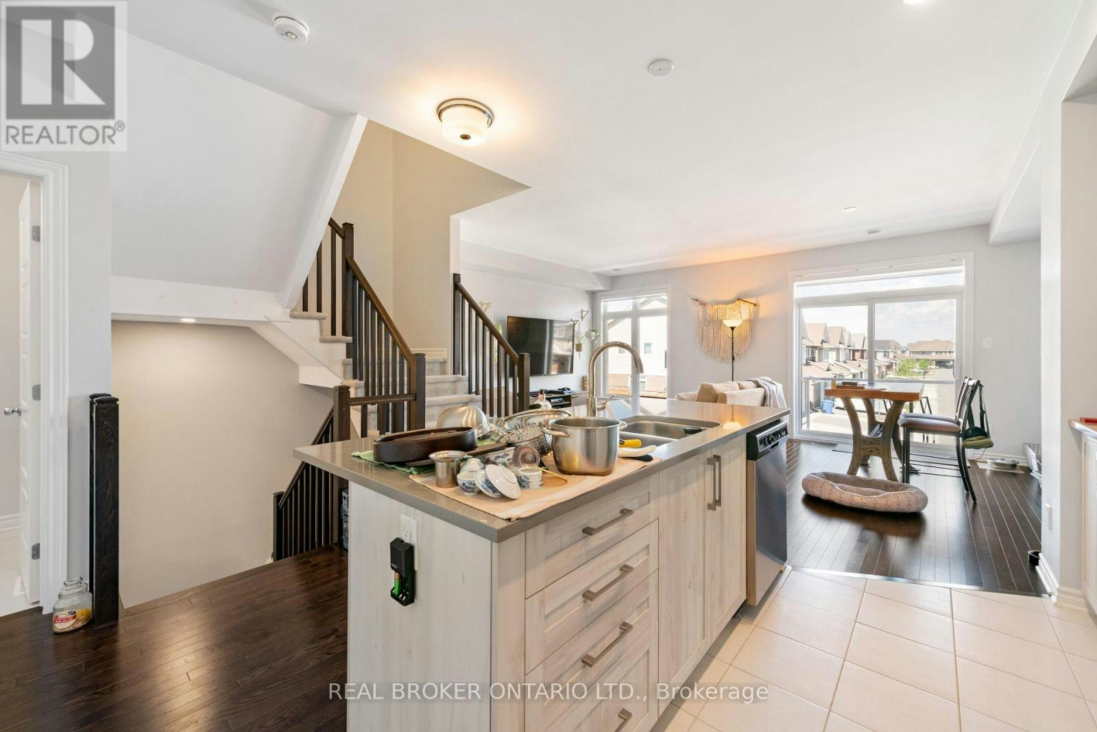 219 Pastel Way, Ottawa, ON, K2J 6C1 - 7