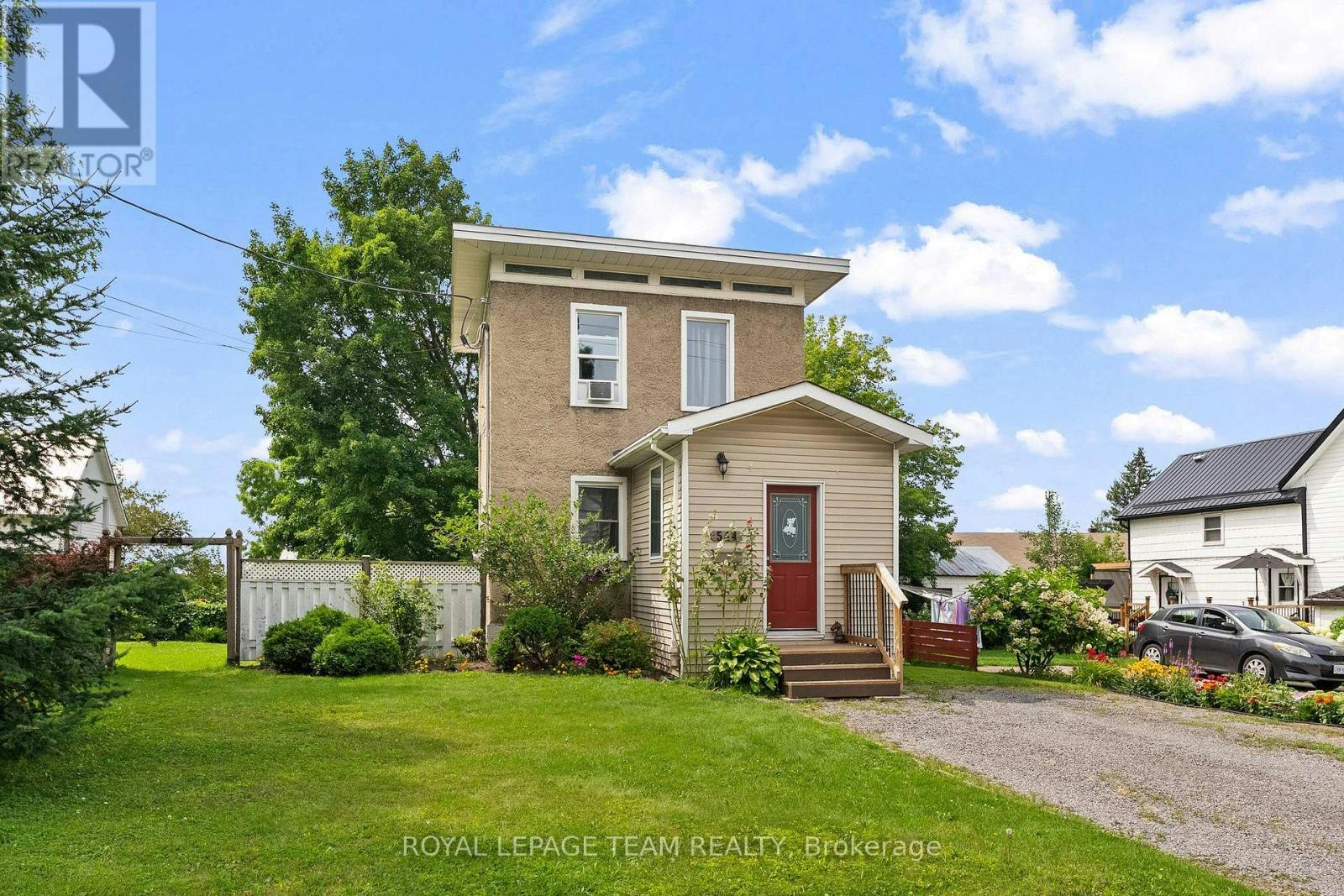 544 Mackay Street, Pembroke, ON, K8A 1E6