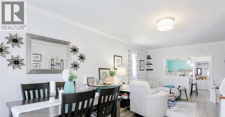 3612 King, Windsor, ON, N9C 1P5 - 4