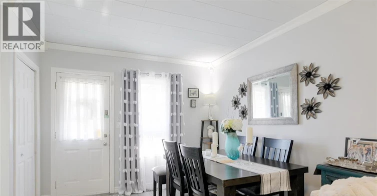 3612 King, Windsor, ON, N9C 1P5 - 2