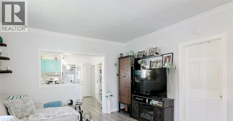 3612 King, Windsor, ON, N9C 1P5 - 9