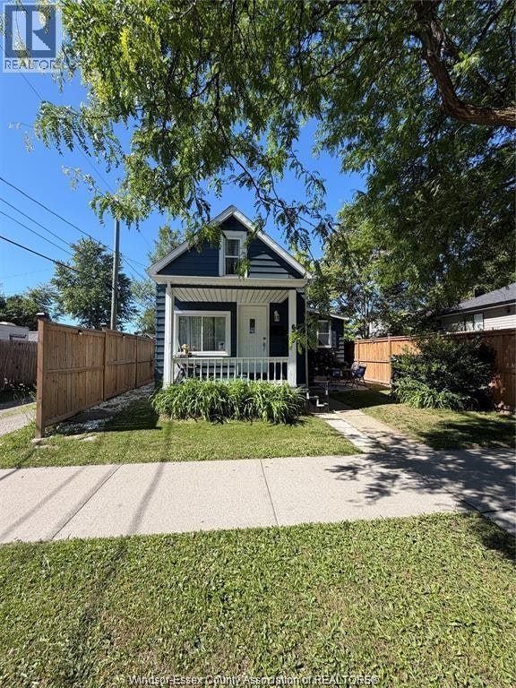 639 Watkins, Windsor, ON, N9C 2Y5
