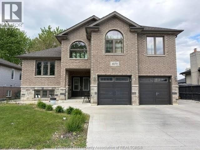 1870 Dominion, Windsor, ON, N9B 3H9