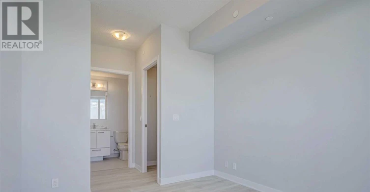 5003-2221 Yonge Street, Toronto, ON, M4S 2B4 - 18