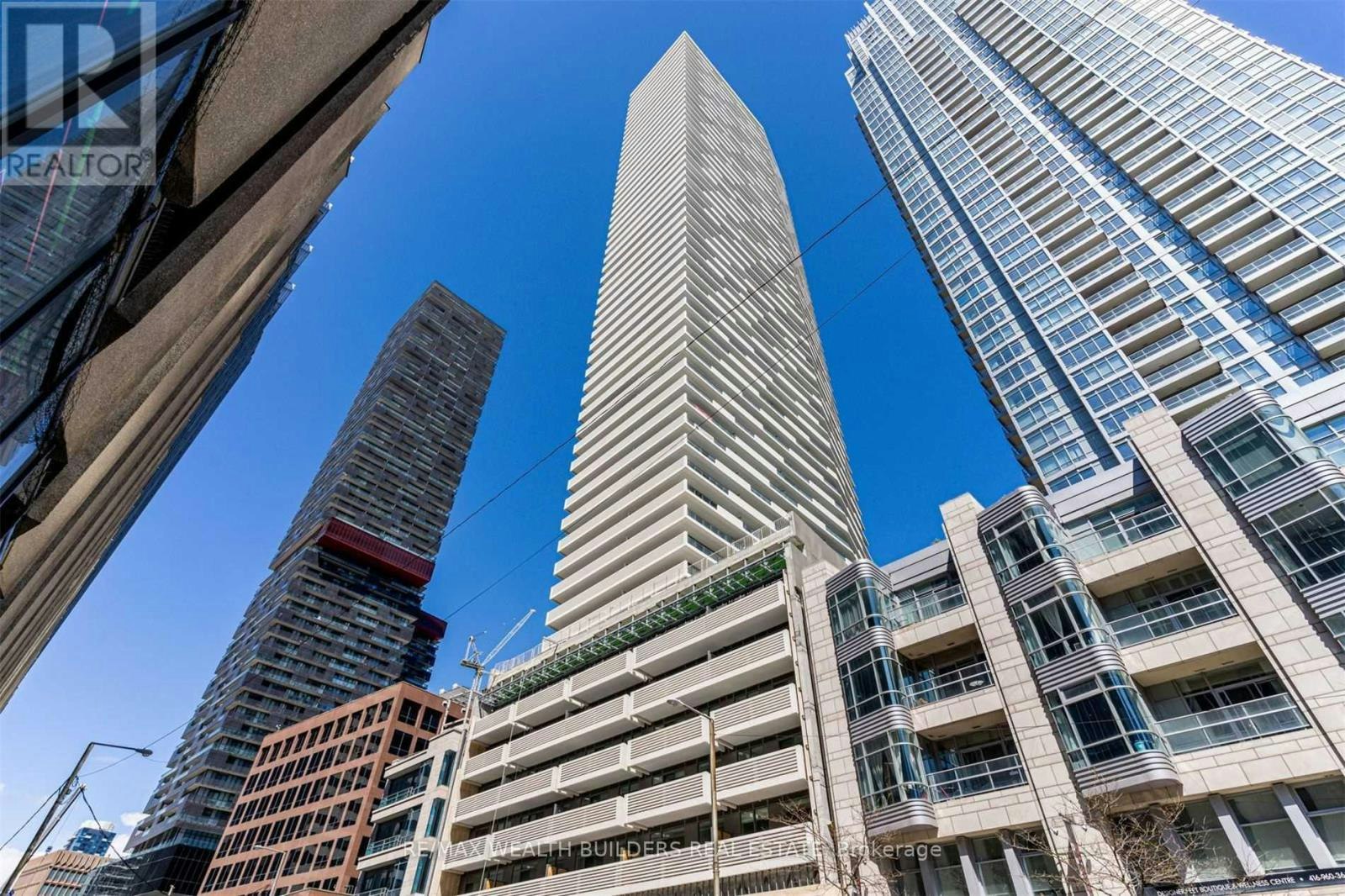 5003-2221 Yonge Street, Toronto, ON, M4S 2B4