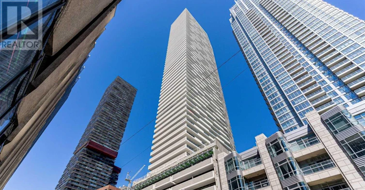 5003-2221 Yonge Street, Toronto, ON, M4S 2B4