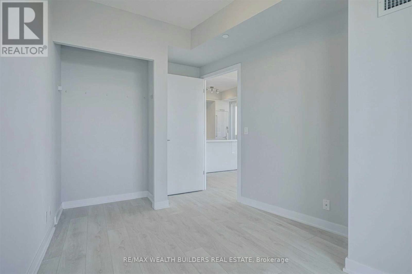 5003-2221 Yonge Street, Toronto, ON, M4S 2B4 - 21