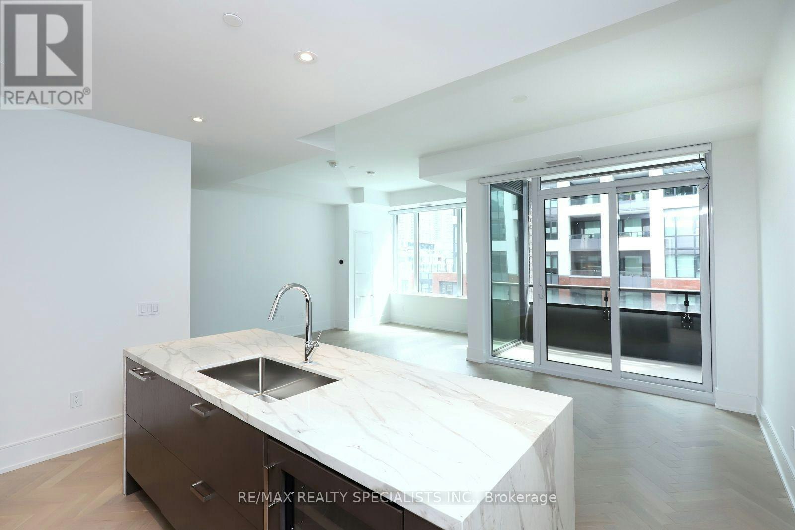 704-455 Wellington Street W, Toronto, ON, M5V 0V3 - 20