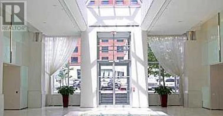 1627-250 Wellington Street W, Toronto, ON, M5V 3P6 - 2