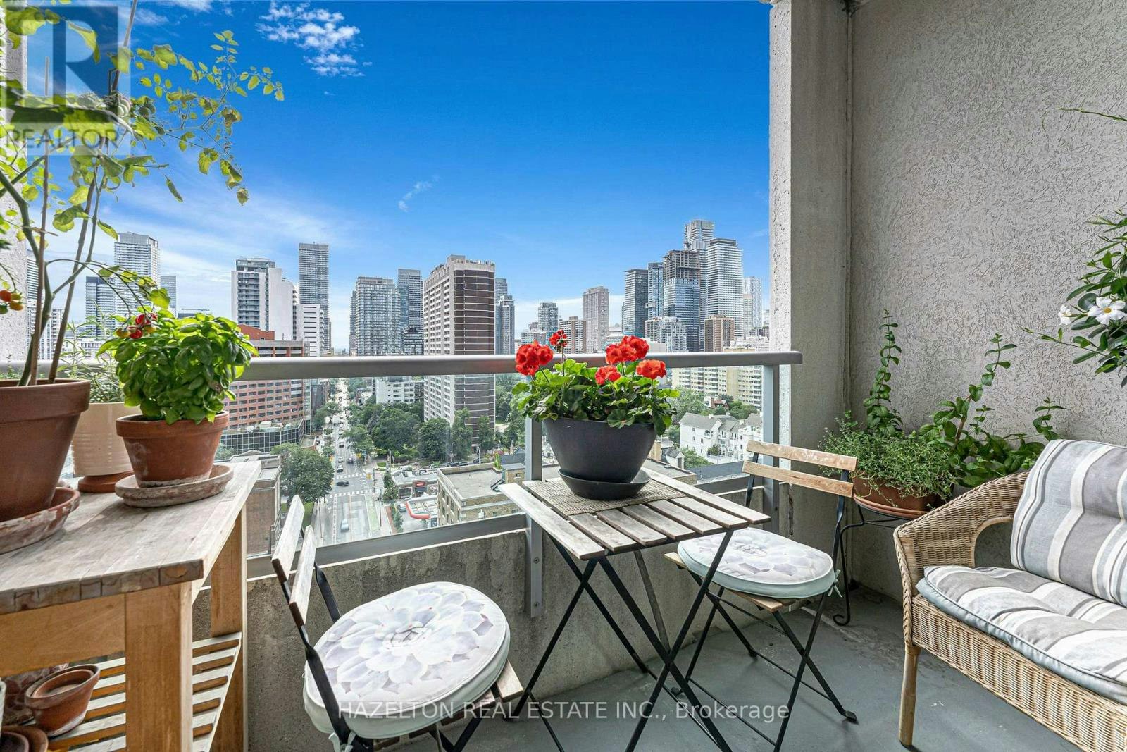 1510-120 Homewood Avenue, Toronto, ON, M4Y 2J3 - 17