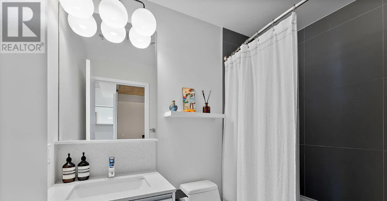 825-20 Minowan Miikan Lane, Toronto, ON, M6J 0E5 - 15