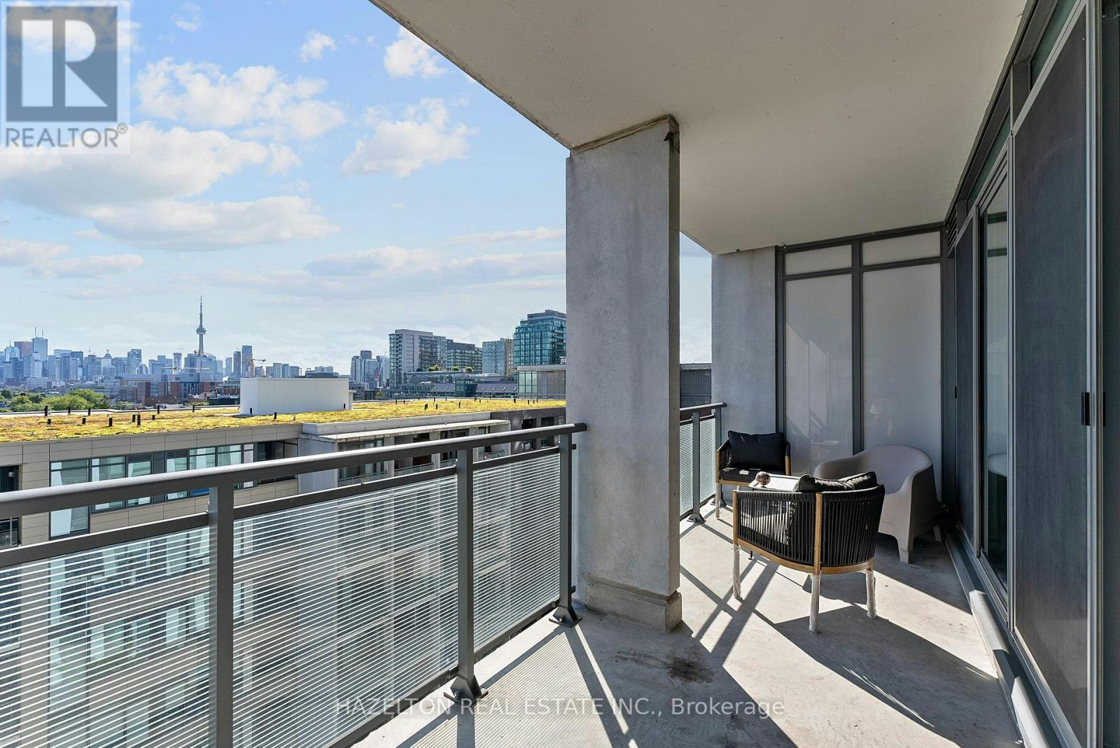 825-20 Minowan Miikan Lane, Toronto, ON, M6J 0E5 - 17