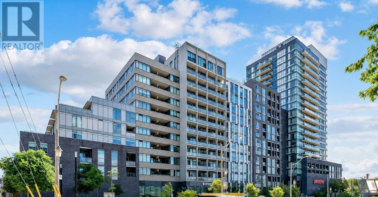 825-20 Minowan Miikan Lane, Toronto, ON, M6J 0E5 - 30
