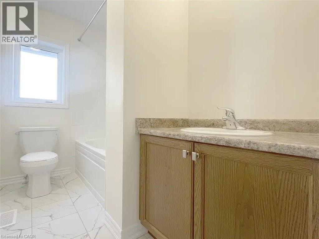 9 Baskett Street, Brantford, ON, N3T 0W3 - 11