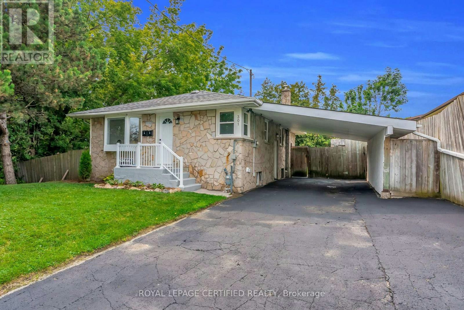301 Geneva Avenue, Oshawa, ON, L1J 1L9