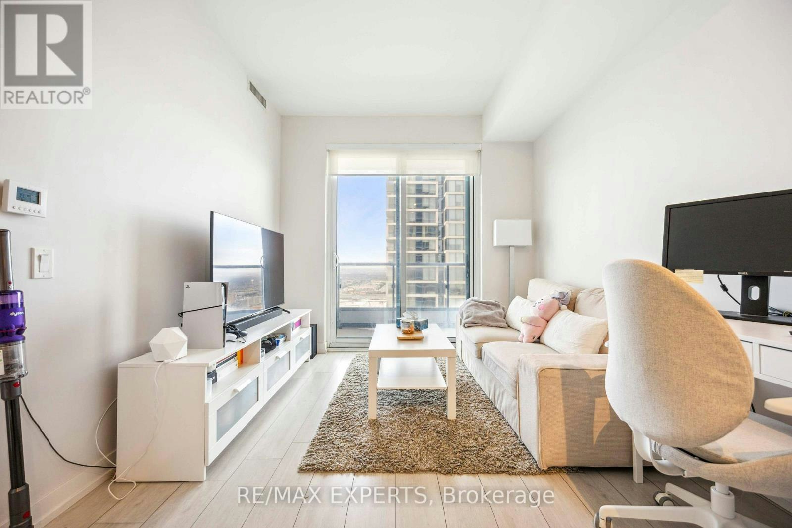 3310-950 Portage Parkway, Vaughan, ON, L4K 0J7 - 4