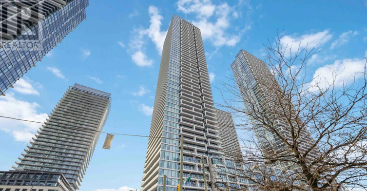 3310-950 Portage Parkway, Vaughan, ON, L4K 0J7