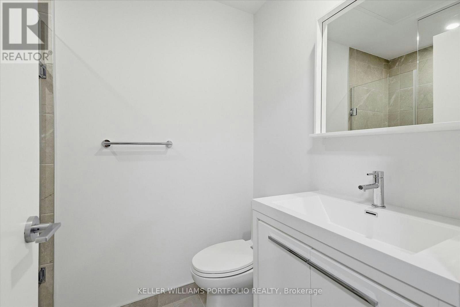 210-5 Meadowdale Road, Toronto, ON, L4K 0C7 - 17