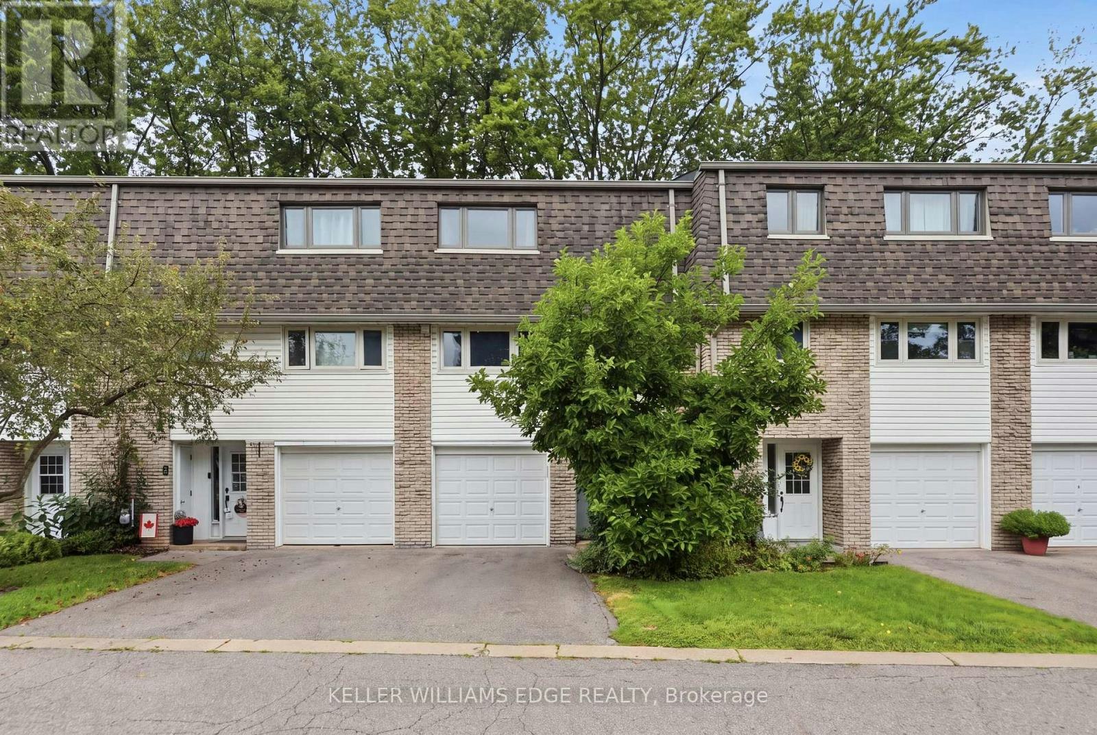 5-1270 Gainsborough Drive, Oakville, ON, L6H 2L2