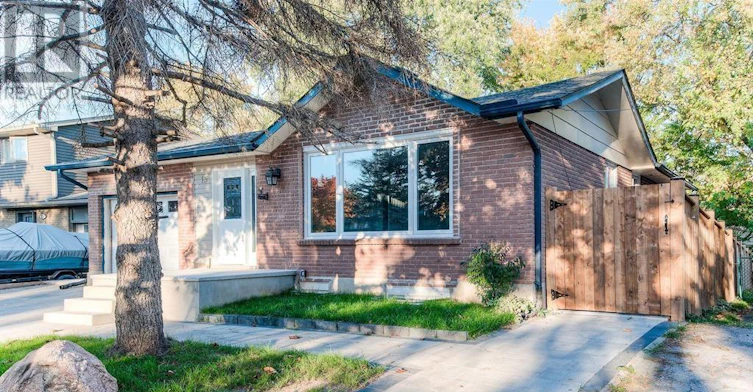UPPER-15 Nathaniel Crescent, Kitchener, ON, N2P 1L3 - 2