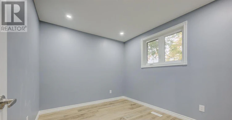 UPPER-15 Nathaniel Crescent, Kitchener, ON, N2P 1L3 - 6