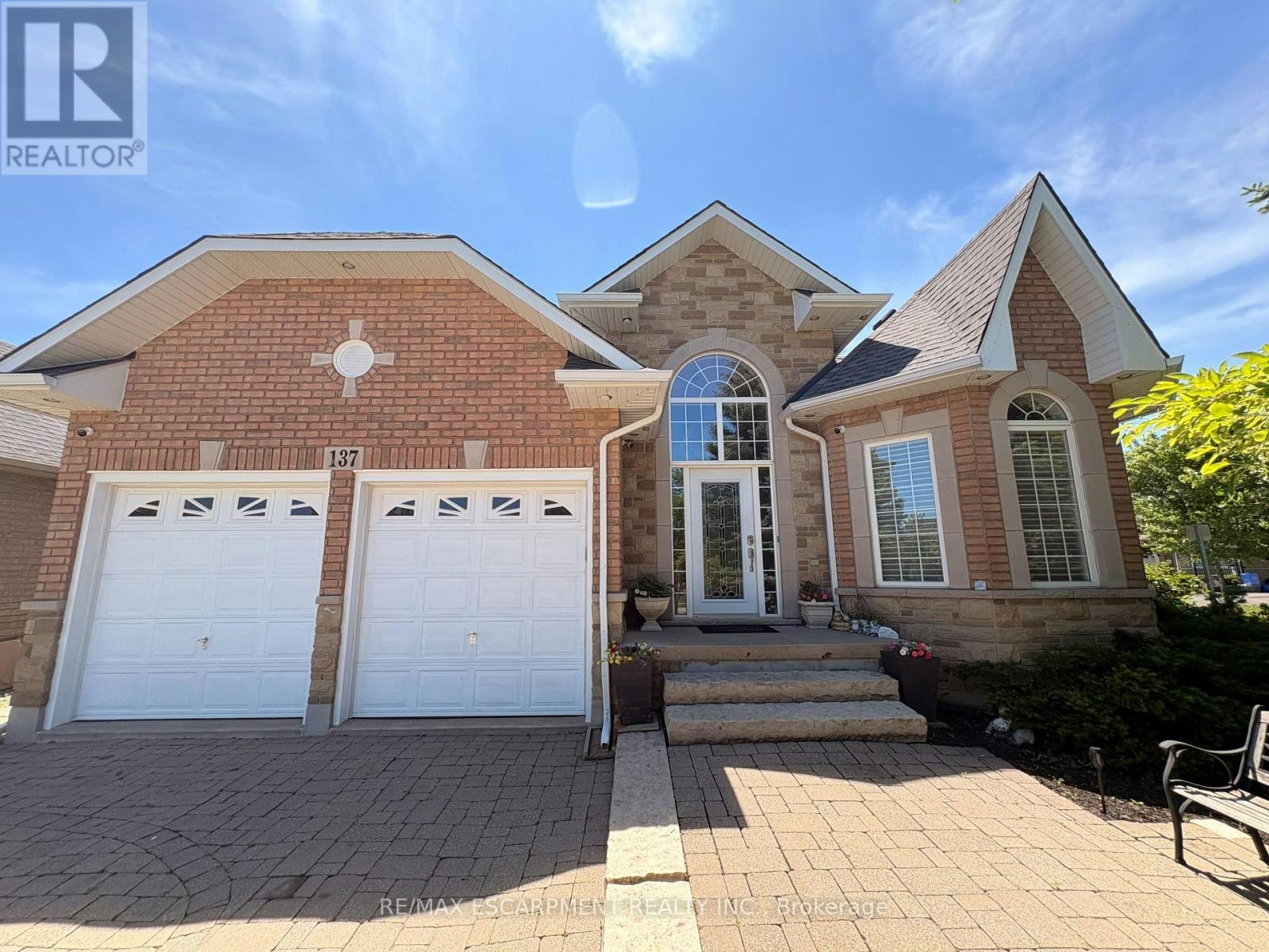 137 Pinehill Drive, Hamilton, ON, L0R 1P0
