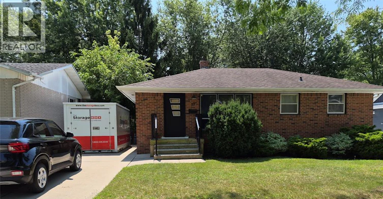 27 Horwath Avenue, Kingsville, ON, N9Y 1B9