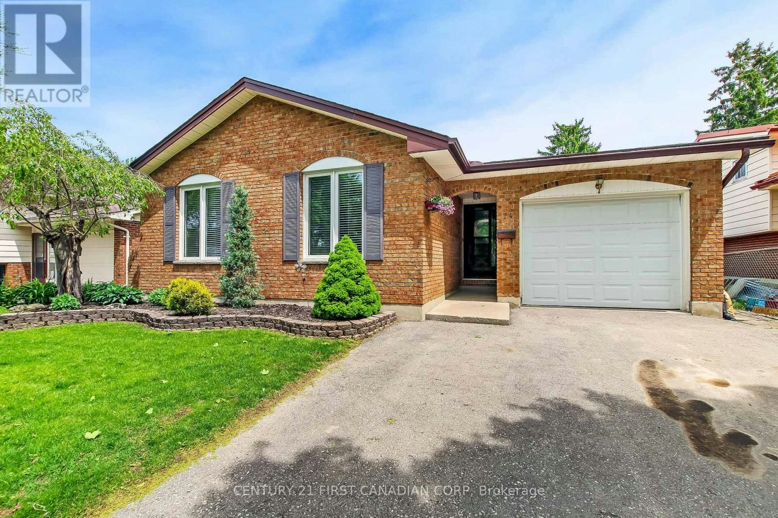 74 Winding Way Crescent, London, ON, N6G 3G2