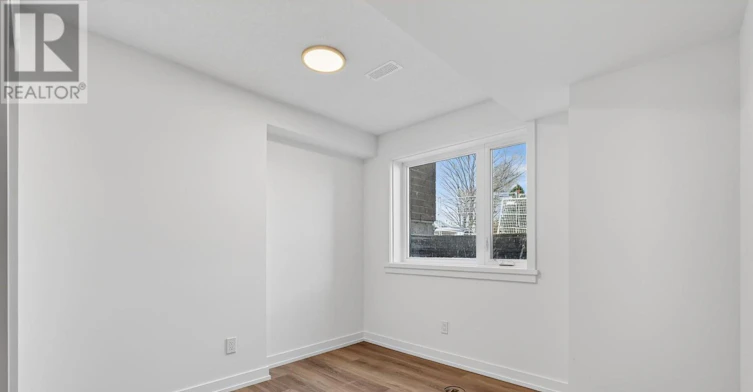 114 Stardust Private, Ottawa, ON, K1T 3W6 - 21