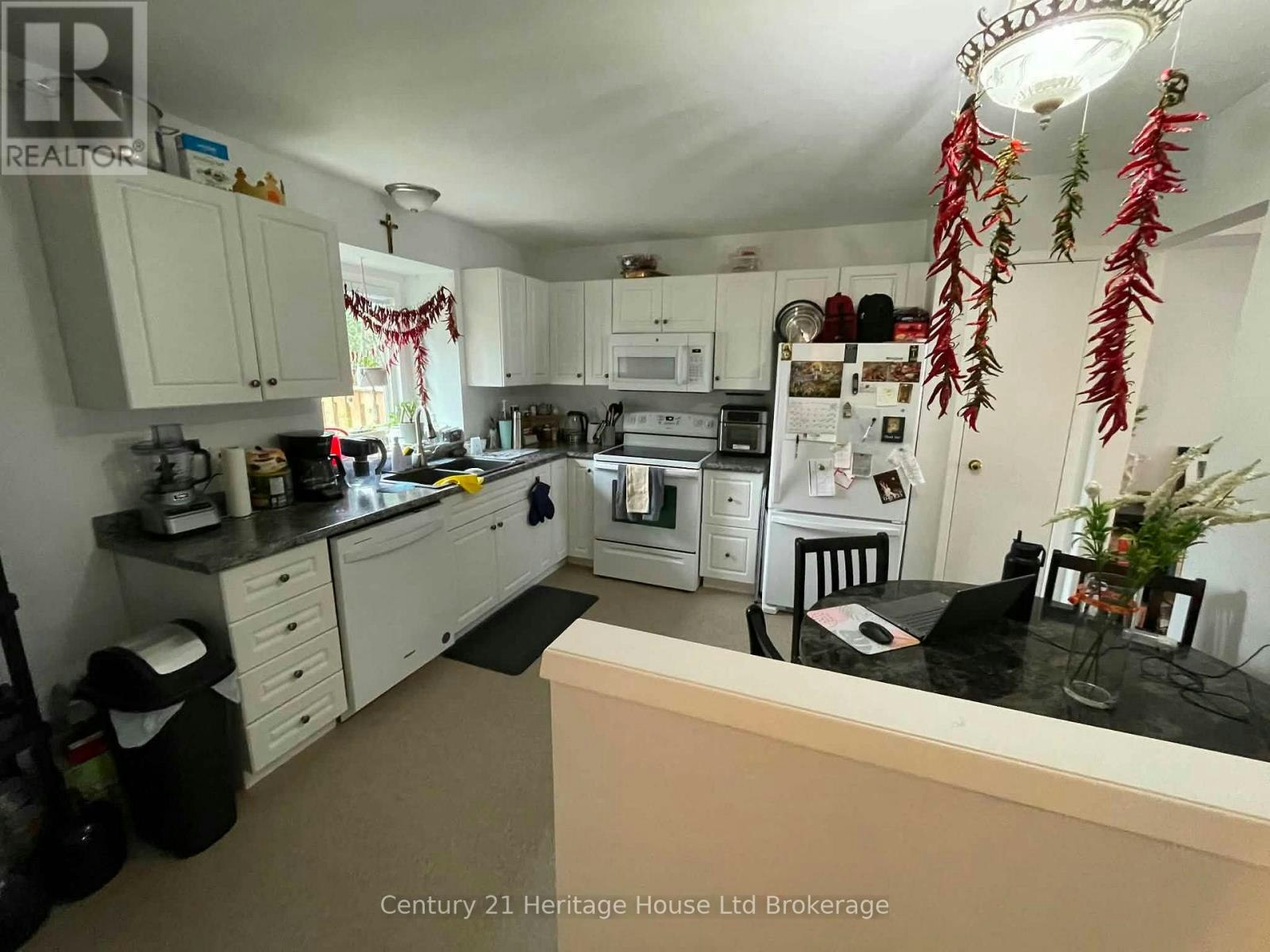 2-255 Lansdowne Avenue W, Woodstock, ON, N4T 1N6 - 2