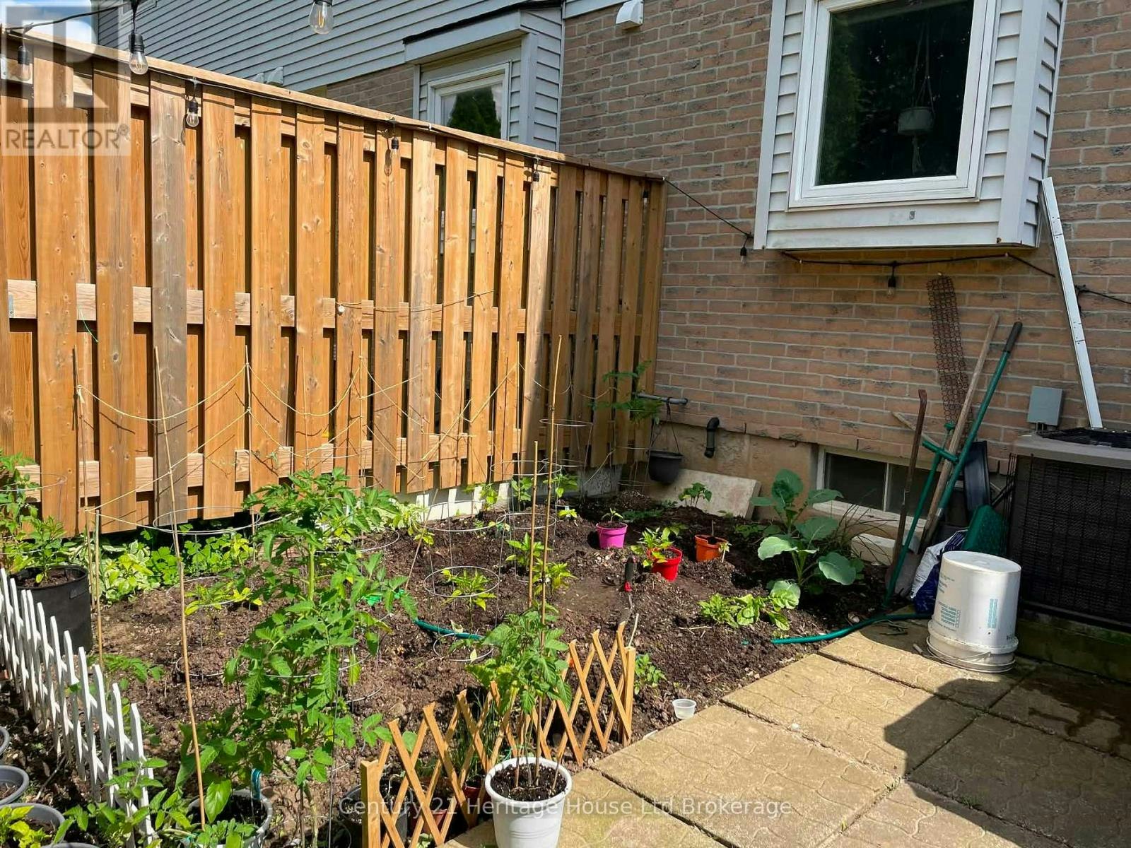 2-255 Lansdowne Avenue W, Woodstock, ON, N4T 1N6 - 17